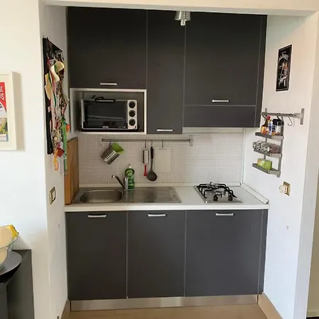 Splendido Con Tutti Servizi In Zona Navigli Milan